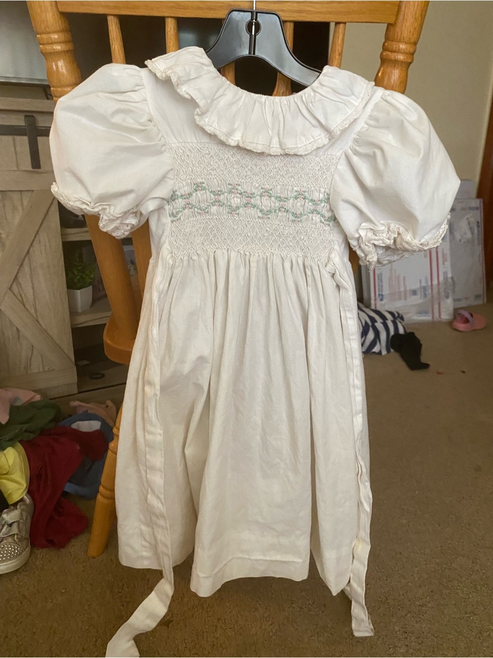 VTG Polly Flinders Hand Smocked Heirloom White Dress Girls Size 6 Made in USA